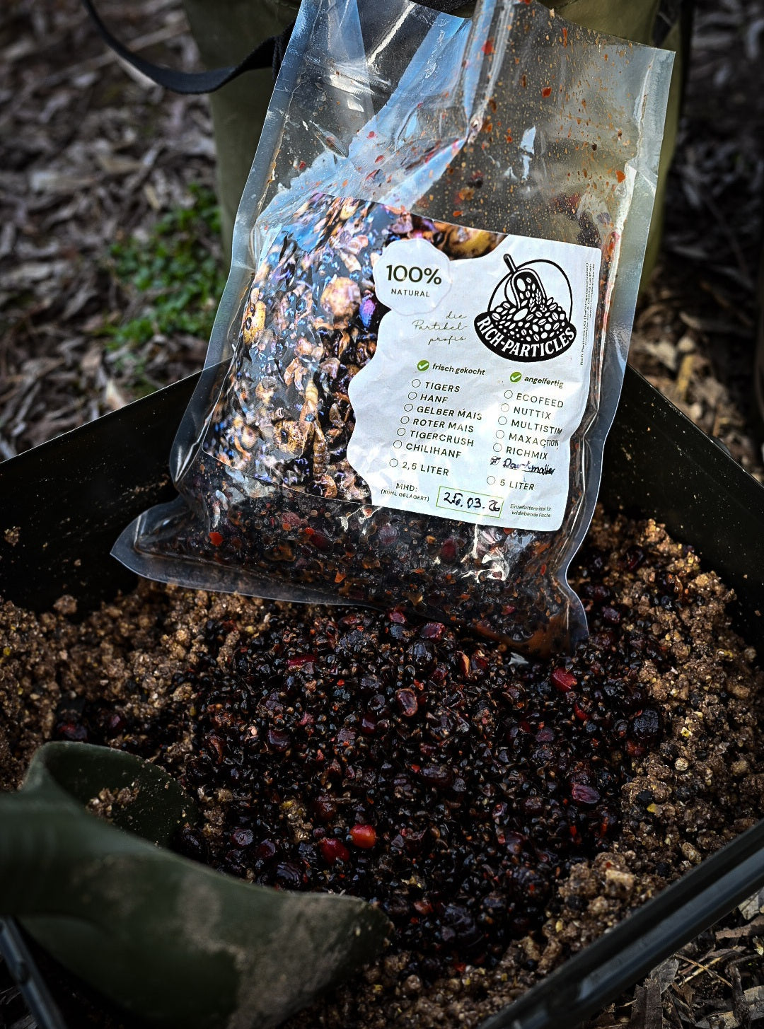 Darkmatter - dunkler Premium Mix mit Zuckmückenlarven