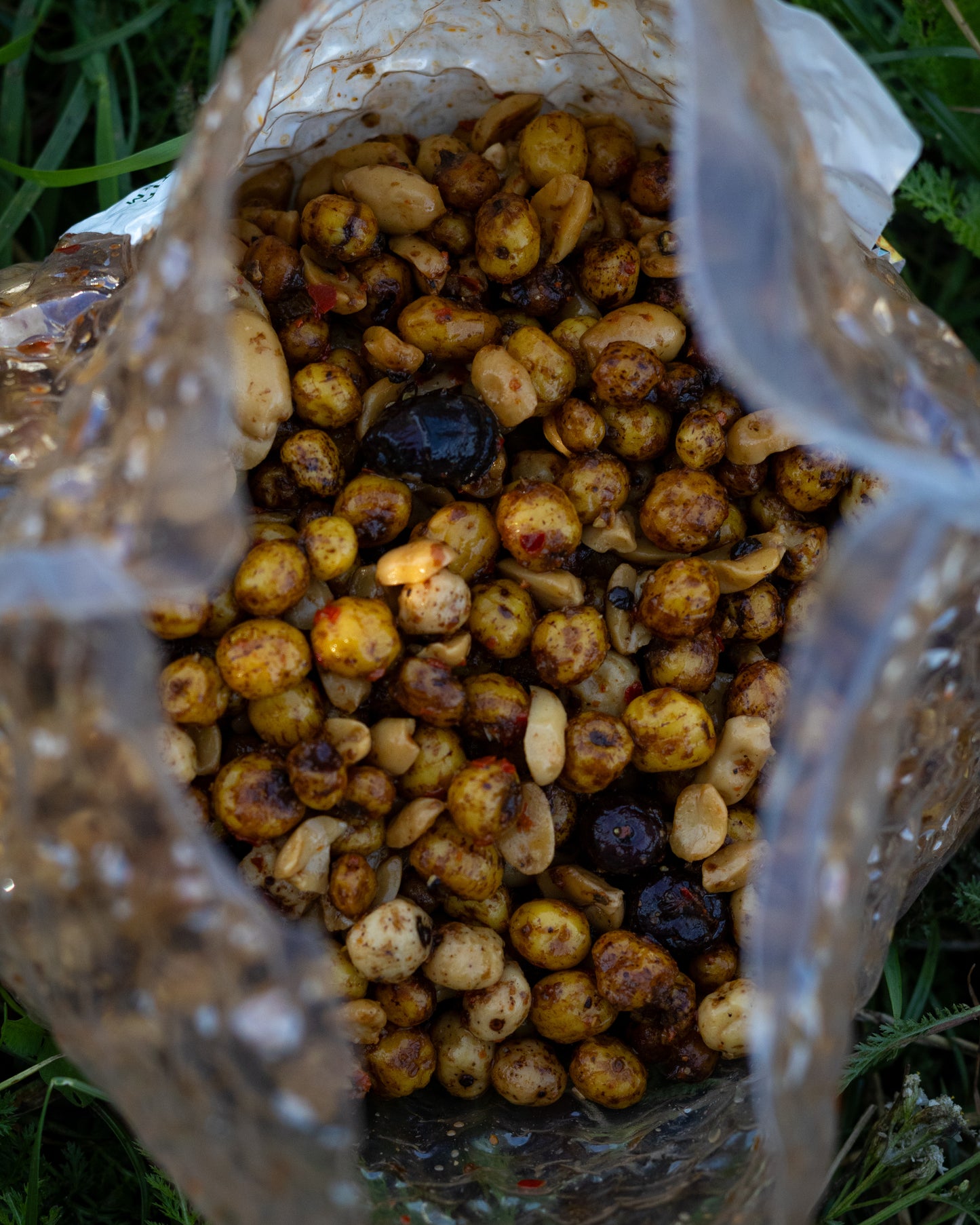 Hot Nutstorm - Premium Nussmix mit Erdnüssen, Chili und Black Pepper